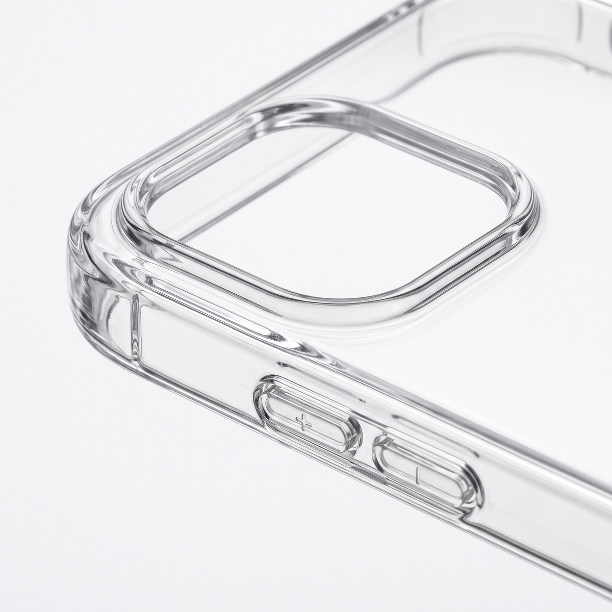 Crystal Clear Slim Case with Cushioned Corners & Raised Camera Rim - camera rim and buttons detail